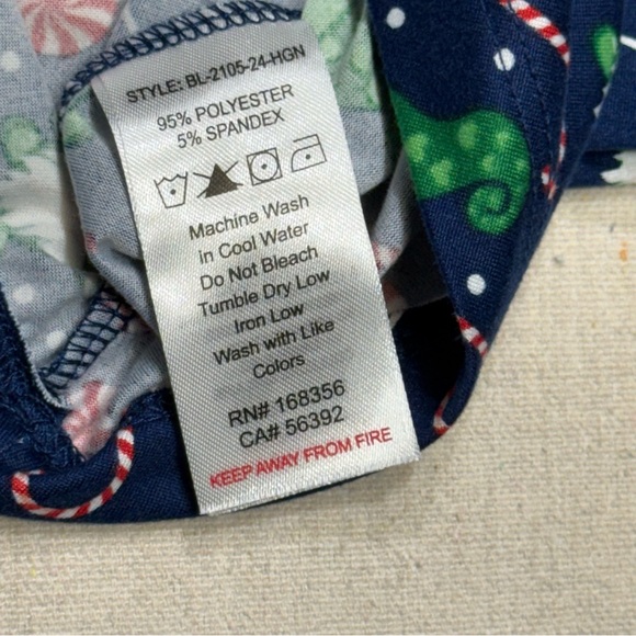 Count The Stars 2pc Gnome Christmas Pajamas - Top L Bottom S/P - Picture 3 of 14